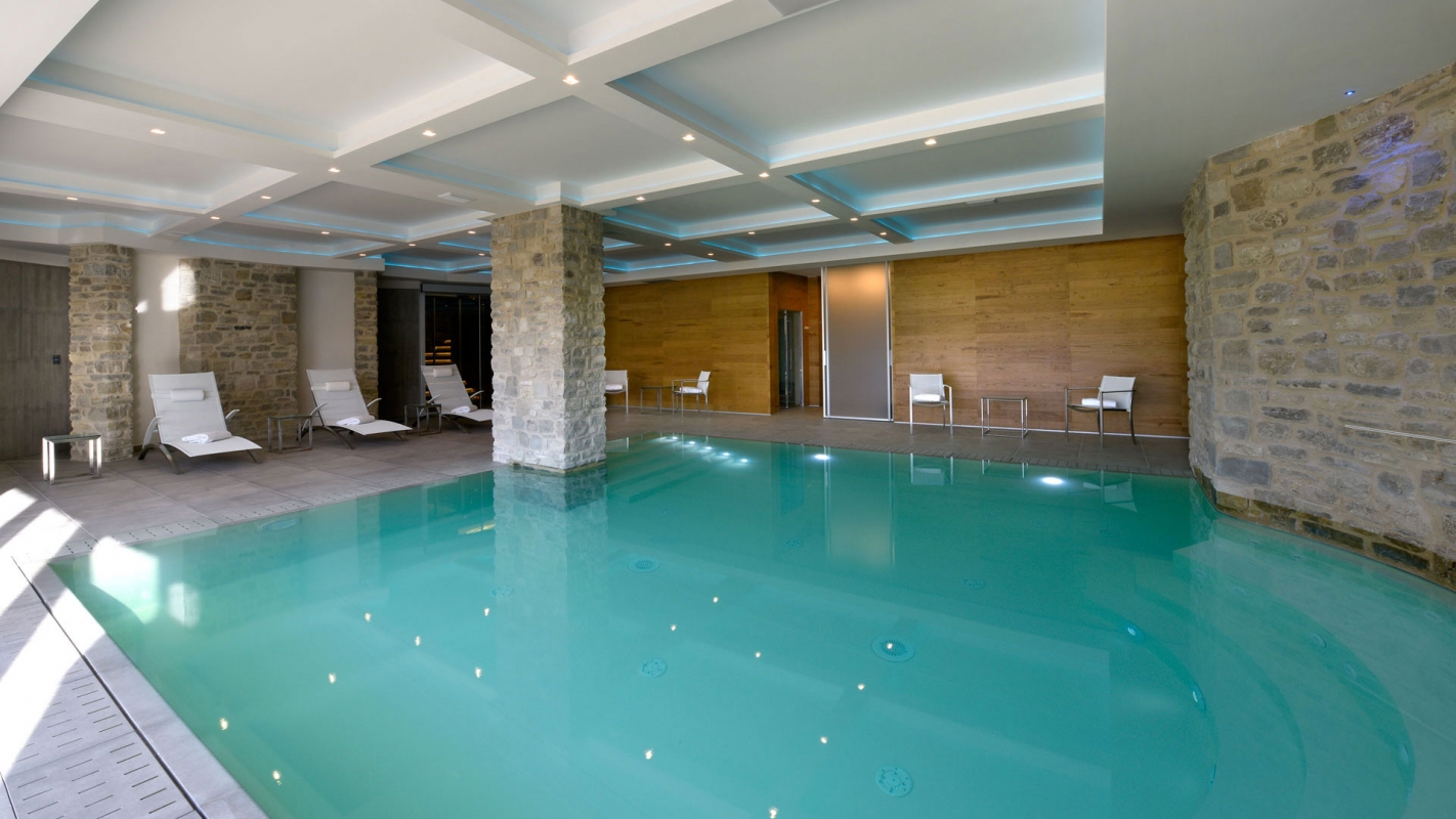 Borgotufi Albergo Diffuso Equotube