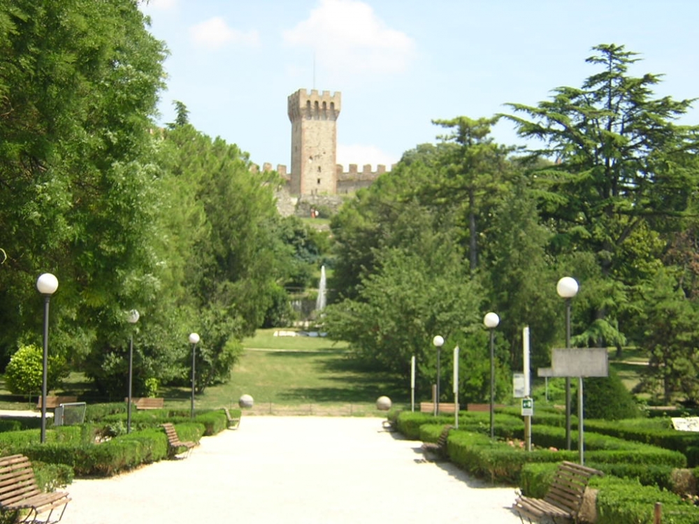 Ami fare regali originali? Regala un soggiorno ad Este, nel Parco Regionale dei Colli Euganei!