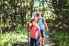 Famiglie in Gita: 3 Idee per un'Escursione Giornaliera Sostenibile